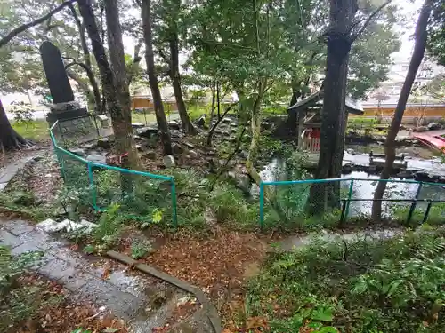 泉神社の庭園