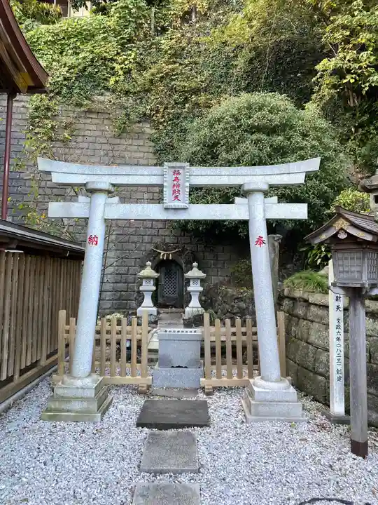 叶神社 (西叶神社)の末社・摂社