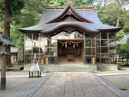 金剱宮の本殿・本堂