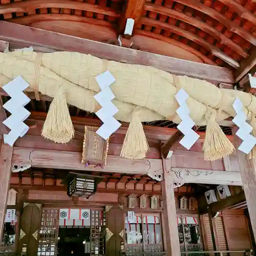 白山比咩神社の本殿