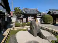 光清寺の{uncategorized: "未分類", other: "その他", undefined: "問題あり", building: "その他建物", grave: "お墓", sacred_gate: "鳥居", guardian: "狛犬", statue: "像", buddha: "仏像", history: "歴史", nature: "自然", garden: "庭園", animal: "動物", pagoda: "塔", temizu: "手水舎", mountain_gate: "山門・神門", sanctuary: "本殿・本堂", subordinate: "末社・摂社", art: "芸術", scenery: "景色", jizo: "地蔵", ema: "絵馬", goshuin: "御朱印", omikuji: "おみくじ", items: "授与品その他", amulet: "お守り", goshuincho: "御朱印帳", eats: "食事", festival: "お祭り", votive_dance: "神楽", shichigosan: "七五三参", wedding: "結婚式", experience: "体験その他", initially: "初詣", around: "周辺", anti_infection: "感染症対策"}