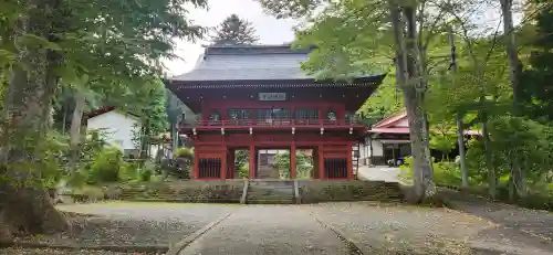 清源寺の山門