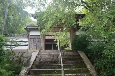 西念寺の山門・神門