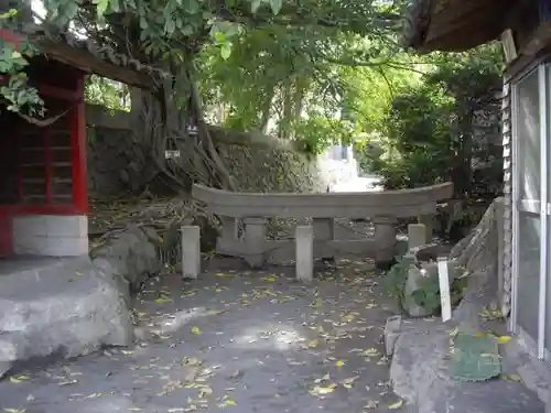 腹五社神社の鳥居