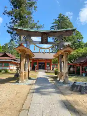 出石神社の{uncategorized: "未分類", other: "その他", undefined: "問題あり", building: "その他建物", grave: "お墓", sacred_gate: "鳥居", guardian: "狛犬", statue: "像", buddha: "仏像", history: "歴史", nature: "自然", garden: "庭園", animal: "動物", pagoda: "塔", temizu: "手水舎", mountain_gate: "山門・神門", sanctuary: "本殿・本堂", subordinate: "末社・摂社", art: "芸術", scenery: "景色", jizo: "地蔵", ema: "絵馬", goshuin: "御朱印", omikuji: "おみくじ", items: "授与品その他", amulet: "お守り", goshuincho: "御朱印帳", eats: "食事", festival: "お祭り", votive_dance: "神楽", shichigosan: "七五三参", wedding: "結婚式", experience: "体験その他", initially: "初詣", around: "周辺", anti_infection: "感染症対策"}