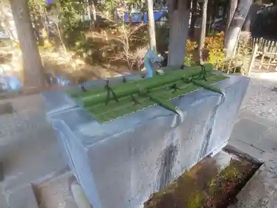 諏訪大社下社秋宮の手水舎