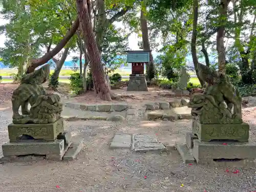 志登神社の狛犬