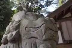 小被神社の狛犬