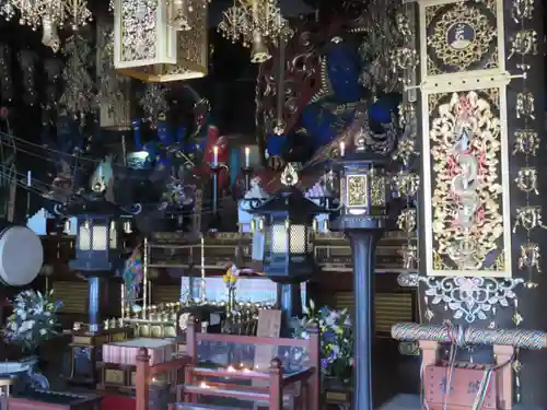 成田山 萬福院の本殿・本堂