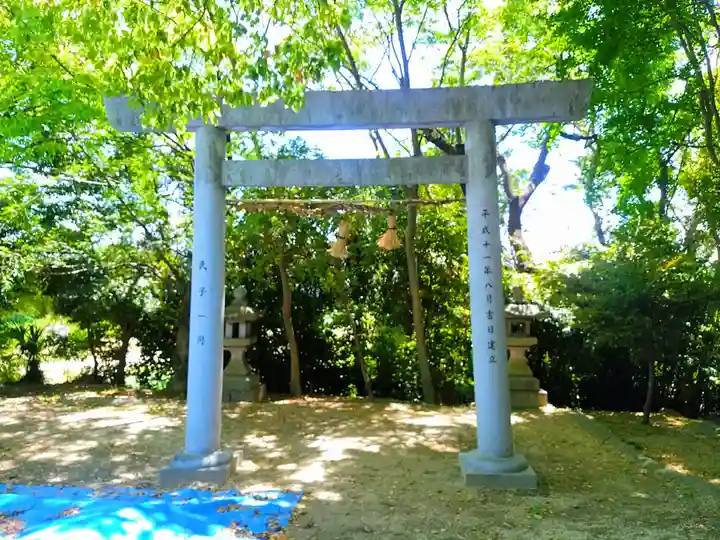 神明社(中手町神明社)の鳥居