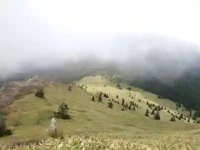 禰固岳神社の景色