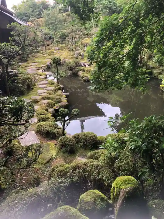 當麻寺西南院の庭園