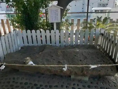 廣國神社の{uncategorized: "未分類", other: "その他", undefined: "問題あり", building: "その他建物", grave: "お墓", sacred_gate: "鳥居", guardian: "狛犬", statue: "像", buddha: "仏像", history: "歴史", nature: "自然", garden: "庭園", animal: "動物", pagoda: "塔", temizu: "手水舎", mountain_gate: "山門・神門", sanctuary: "本殿・本堂", subordinate: "末社・摂社", art: "芸術", scenery: "景色", jizo: "地蔵", ema: "絵馬", goshuin: "御朱印", omikuji: "おみくじ", items: "授与品その他", amulet: "お守り", goshuincho: "御朱印帳", eats: "食事", festival: "お祭り", votive_dance: "神楽", shichigosan: "七五三参", wedding: "結婚式", experience: "体験その他", initially: "初詣", around: "周辺", anti_infection: "感染症対策"}