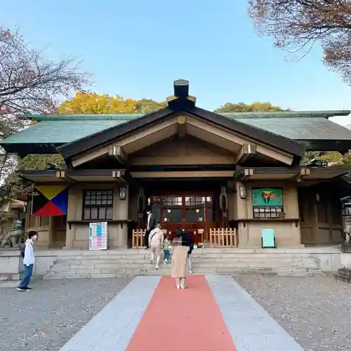 東郷神社の本殿・本堂