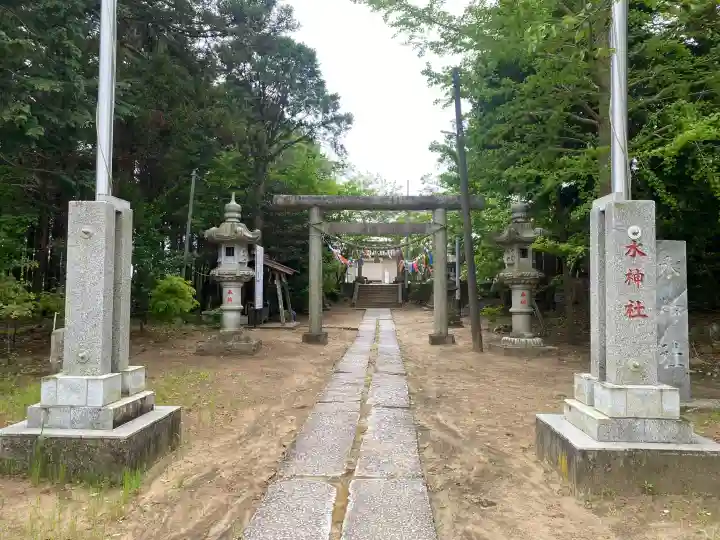 椿ノ海 水神社の{uncategorized: "未分類", other: "その他", undefined: "問題あり", building: "その他建物", grave: "お墓", sacred_gate: "鳥居", guardian: "狛犬", statue: "像", buddha: "仏像", history: "歴史", nature: "自然", garden: "庭園", animal: "動物", pagoda: "塔", temizu: "手水舎", mountain_gate: "山門・神門", sanctuary: "本殿・本堂", subordinate: "末社・摂社", art: "芸術", scenery: "景色", jizo: "地蔵", ema: "絵馬", goshuin: "御朱印", omikuji: "おみくじ", items: "授与品その他", amulet: "お守り", goshuincho: "御朱印帳", eats: "食事", festival: "お祭り", votive_dance: "神楽", shichigosan: "七五三参", wedding: "結婚式", experience: "体験その他", initially: "初詣", around: "周辺", anti_infection: "感染症対策"}