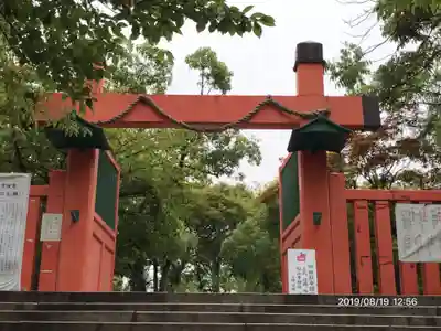 難波大社 生國魂神社の鳥居