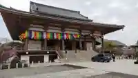 西新井大師総持寺の本殿・本堂