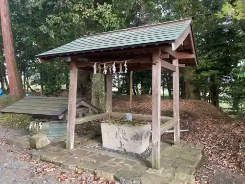 大寳神社の{uncategorized: "未分類", other: "その他", undefined: "問題あり", building: "その他建物", grave: "お墓", sacred_gate: "鳥居", guardian: "狛犬", statue: "像", buddha: "仏像", history: "歴史", nature: "自然", garden: "庭園", animal: "動物", pagoda: "塔", temizu: "手水舎", mountain_gate: "山門・神門", sanctuary: "本殿・本堂", subordinate: "末社・摂社", art: "芸術", scenery: "景色", jizo: "地蔵", ema: "絵馬", goshuin: "御朱印", omikuji: "おみくじ", items: "授与品その他", amulet: "お守り", goshuincho: "御朱印帳", eats: "食事", festival: "お祭り", votive_dance: "神楽", shichigosan: "七五三参", wedding: "結婚式", experience: "体験その他", initially: "初詣", around: "周辺", anti_infection: "感染症対策"}