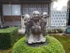 瓦屋寺の像