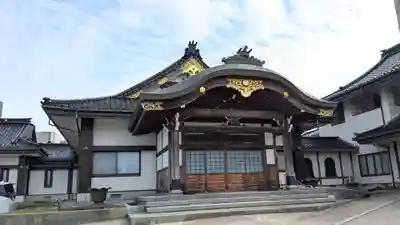 超願寺の本殿・本堂