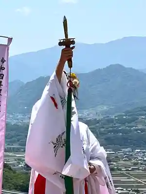 稲倉棚田社の神楽