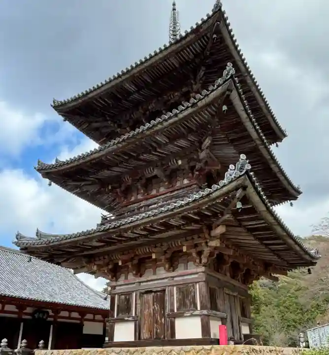 南法華寺(壷阪寺)の{uncategorized: "未分類", other: "その他", undefined: "問題あり", building: "その他建物", grave: "お墓", sacred_gate: "鳥居", guardian: "狛犬", statue: "像", buddha: "仏像", history: "歴史", nature: "自然", garden: "庭園", animal: "動物", pagoda: "塔", temizu: "手水舎", mountain_gate: "山門・神門", sanctuary: "本殿・本堂", subordinate: "末社・摂社", art: "芸術", scenery: "景色", jizo: "地蔵", ema: "絵馬", goshuin: "御朱印", omikuji: "おみくじ", items: "授与品その他", amulet: "お守り", goshuincho: "御朱印帳", eats: "食事", festival: "お祭り", votive_dance: "神楽", shichigosan: "七五三参", wedding: "結婚式", experience: "体験その他", initially: "初詣", around: "周辺", anti_infection: "感染症対策"}