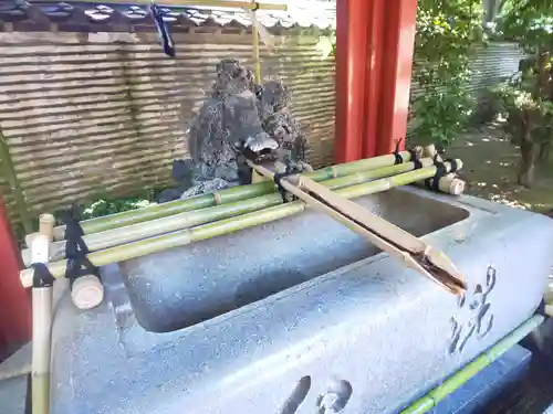 待乳山聖天（本龍院）の手水舎