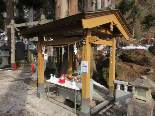 中之嶽神社の手水舎