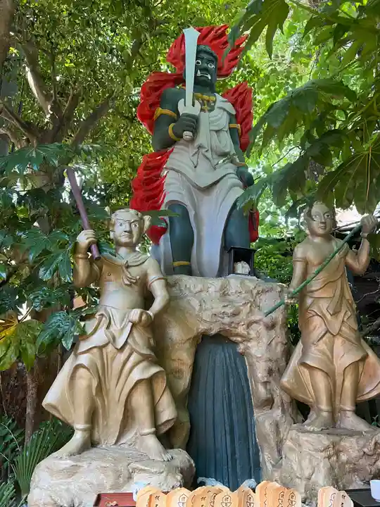 勝満山 崇彦寺の仏像