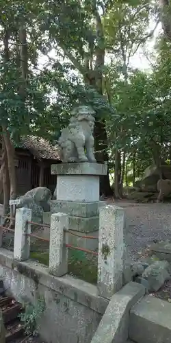 野志里神社の狛犬