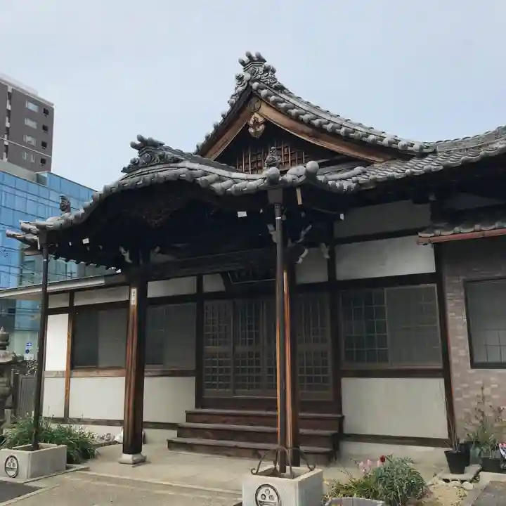 功徳院の本殿・本堂