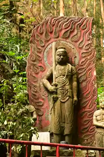 施法寺(東大寺末寺)(愛媛県)