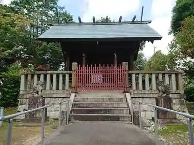 神明社の本殿