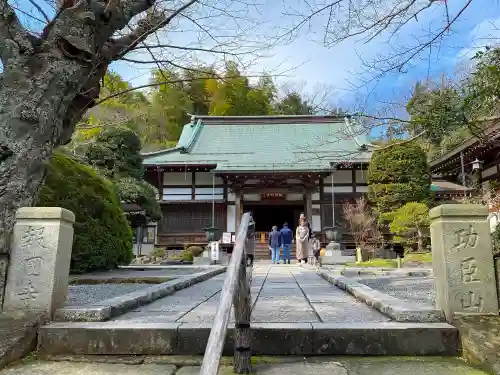 報国寺の本殿・本堂
