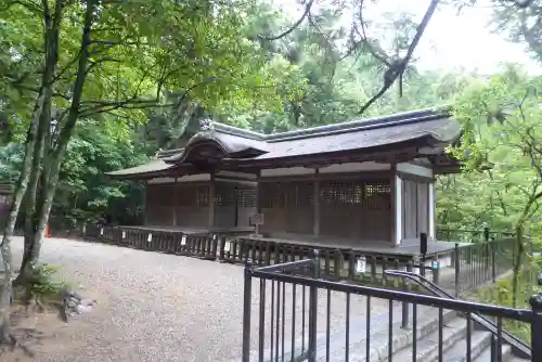 石上神宮の末社