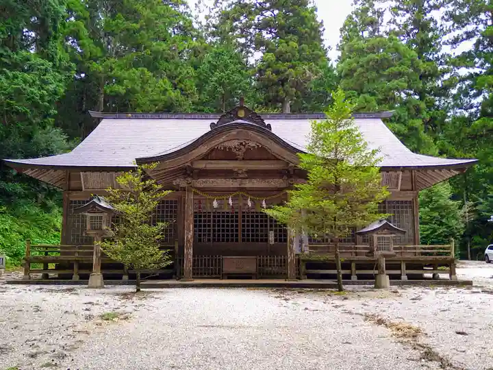 大佐神社の本殿・本堂