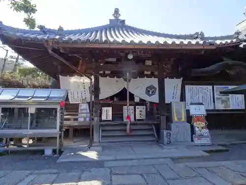 出釋迦寺の本殿