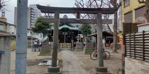 南品川諏訪神社の鳥居