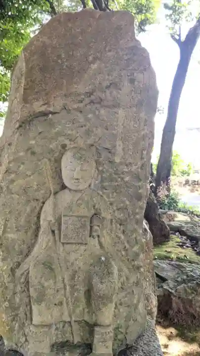 白山社(羽黒南郷)の像