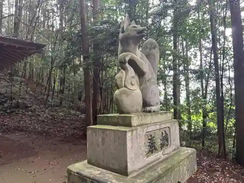 玉藻稲荷神社の狛犬