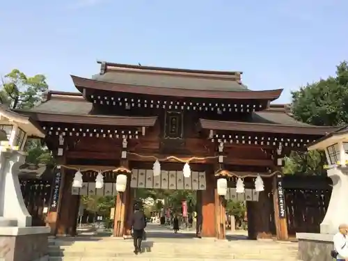 湊川神社の本殿・本堂