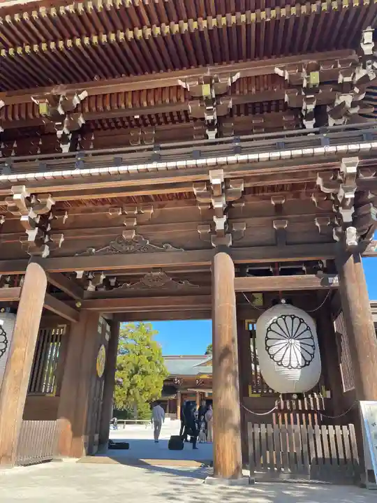 寒川神社の山門・神門