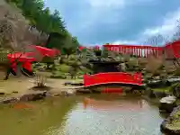 高山稲荷神社の{uncategorized: "未分類", other: "その他", undefined: "問題あり", building: "その他建物", grave: "お墓", sacred_gate: "鳥居", guardian: "狛犬", statue: "像", buddha: "仏像", history: "歴史", nature: "自然", garden: "庭園", animal: "動物", pagoda: "塔", temizu: "手水舎", mountain_gate: "山門・神門", sanctuary: "本殿・本堂", subordinate: "末社・摂社", art: "芸術", scenery: "景色", jizo: "地蔵", ema: "絵馬", goshuin: "御朱印", omikuji: "おみくじ", items: "授与品その他", amulet: "お守り", goshuincho: "御朱印帳", eats: "食事", festival: "お祭り", votive_dance: "神楽", shichigosan: "七五三参", wedding: "結婚式", experience: "体験その他", initially: "初詣", around: "周辺", anti_infection: "感染症対策"}