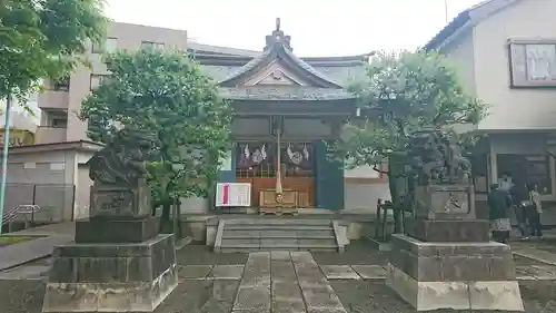 穏田神社の本殿・本堂