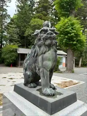 國魂神社の狛犬