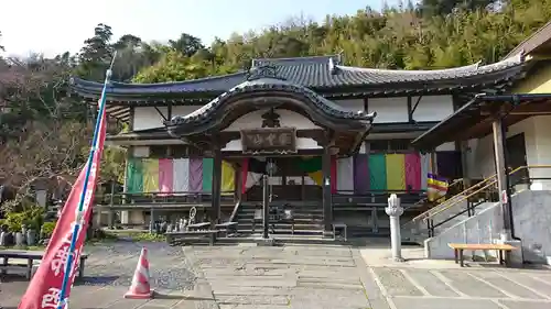 来迎院西光寺の本殿