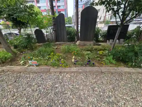 庚申神社の{uncategorized: "未分類", other: "その他", undefined: "問題あり", building: "その他建物", grave: "お墓", sacred_gate: "鳥居", guardian: "狛犬", statue: "像", buddha: "仏像", history: "歴史", nature: "自然", garden: "庭園", animal: "動物", pagoda: "塔", temizu: "手水舎", mountain_gate: "山門・神門", sanctuary: "本殿・本堂", subordinate: "末社・摂社", art: "芸術", scenery: "景色", jizo: "地蔵", ema: "絵馬", goshuin: "御朱印", omikuji: "おみくじ", items: "授与品その他", amulet: "お守り", goshuincho: "御朱印帳", eats: "食事", festival: "お祭り", votive_dance: "神楽", shichigosan: "七五三参", wedding: "結婚式", experience: "体験その他", initially: "初詣", around: "周辺", anti_infection: "感染症対策"}