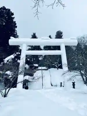 土津神社|こどもと出世の神さまの鳥居