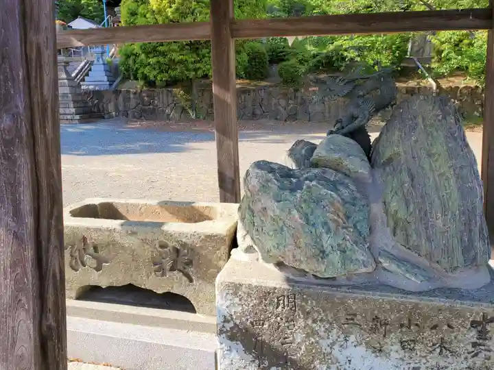生矢神社の手水舎
