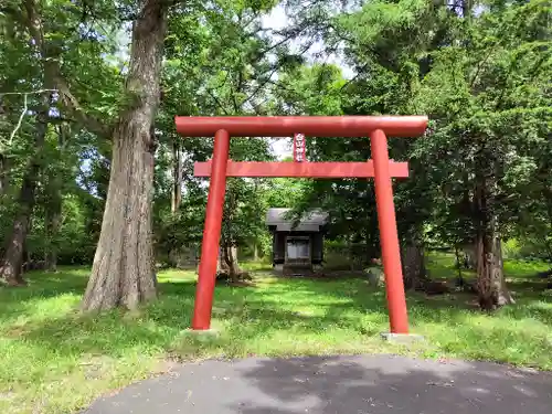 白山神社の鳥居